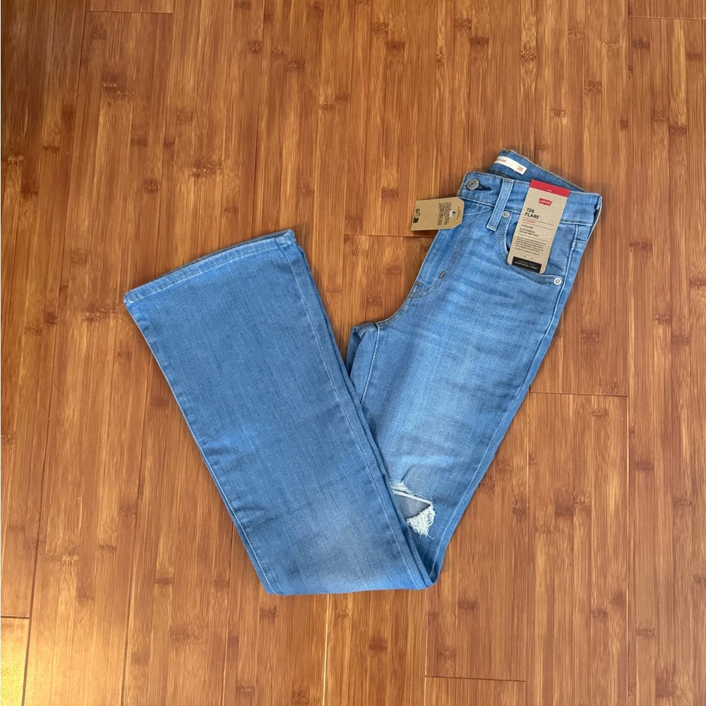 Classic Blue Women's Levi’s High Rise Flare Jeans